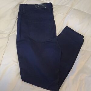 NWT Women's Blue Jeans 30R